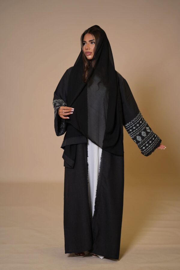 Sweene Ramadan Abaya – Zeitloses Schwarz für festliche Eleganz - Image 4