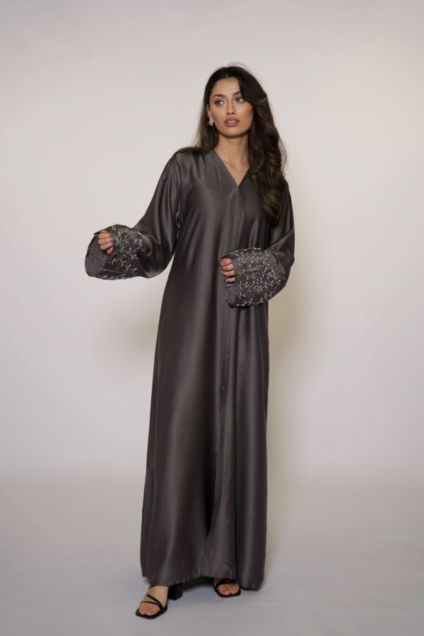 Sweene Mira Abaya – Edles Anthrazit für modernen, stilvollen Look